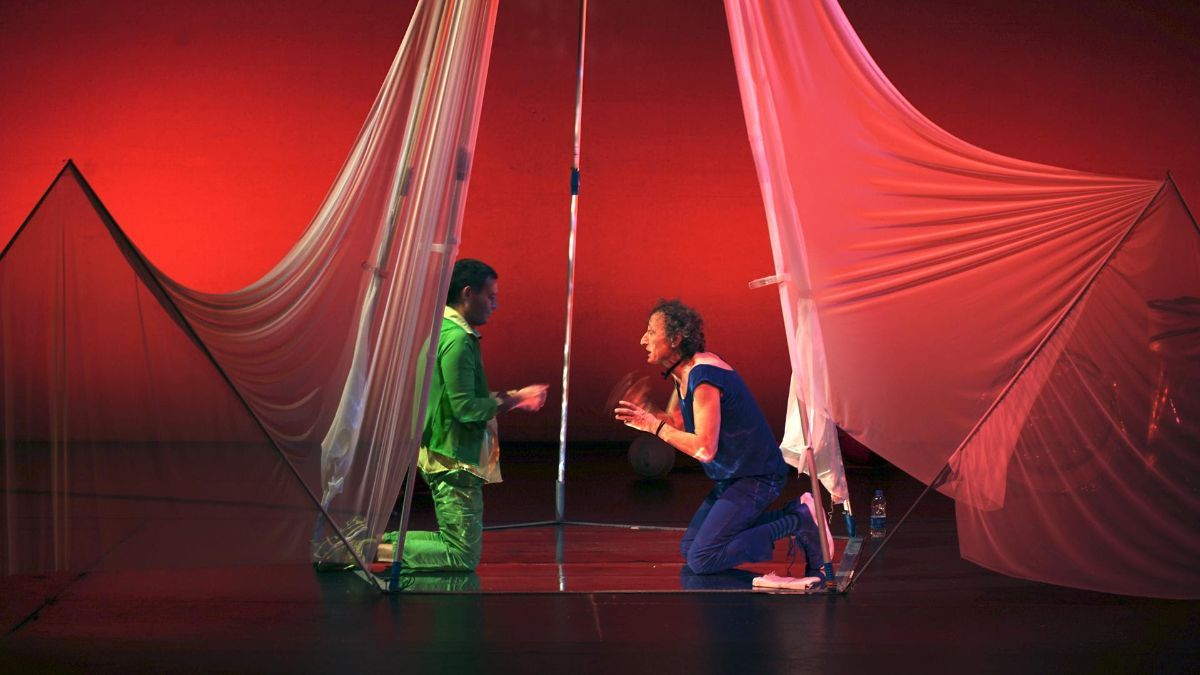 METADIETRO il nuovo e attesissimo lavoro di Flavia Mastrella e Antonio Rezza.