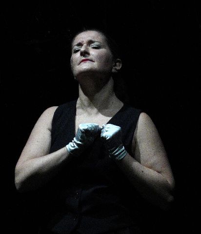 DA FUORI TUTTO BENE Il can can del cancro