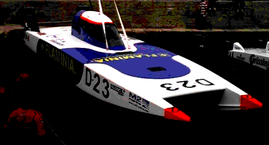 Dopo un inverno di dura preparazione lo scafo Dopo un inverno di duro lavoro, scende in acqua un inn